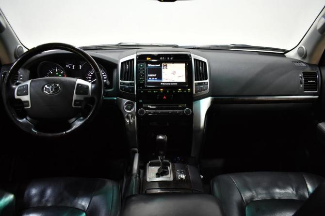 Toyota Land Cruiser 200 Series Рестайлинг 1 с пробегом 2014 года, цена 4 788 000 рублей, 125332 км, внедорожник, Автокод Объявления