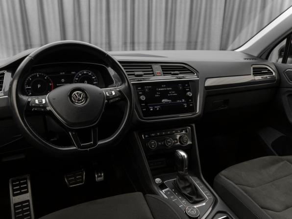 Volkswagen Tiguan II с пробегом 2018 года, цена 2 890 000 рублей, 91069 км, внедорожник, Автокод Объявления