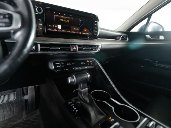 Kia K5 III с пробегом 2021 года, цена 2 400 000 рублей, 110803 км, седан, Автокод Объявления