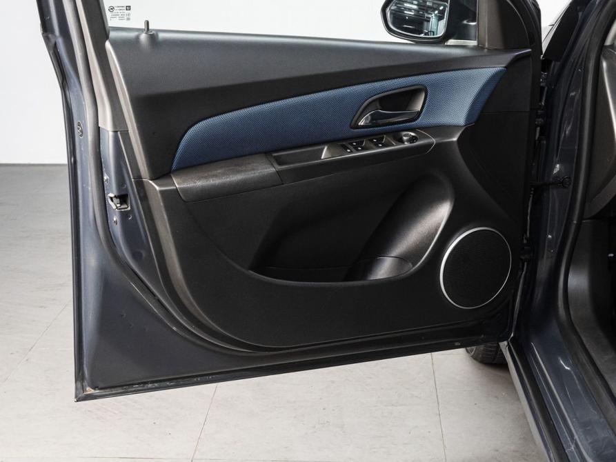 Chevrolet Cruze I Рестайлинг Тюмень  - изображение 11