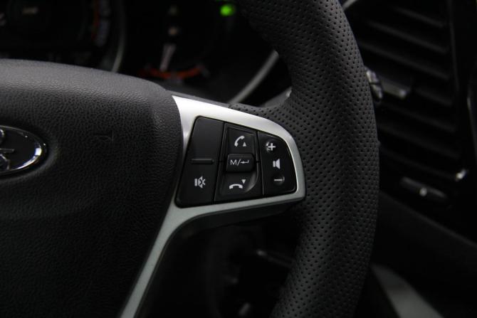 Lada (ВАЗ) Vesta I с пробегом 2018 года, цена 947 000 рублей, 216293 км, универсал, Автокод Объявления