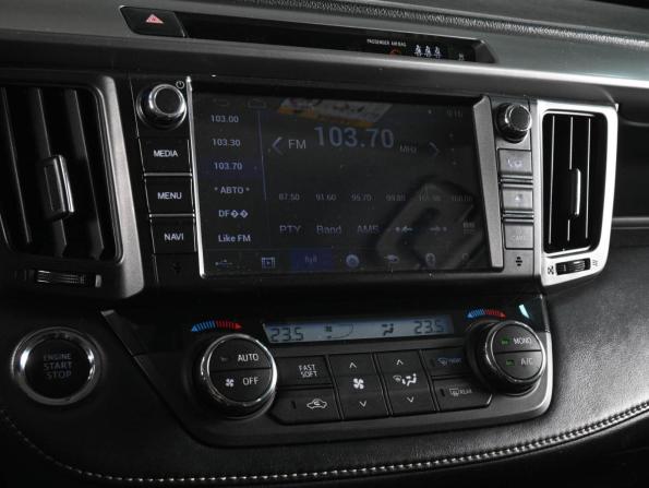 Toyota RAV4 IV (XA40) Рестайлинг с пробегом 2017 года, цена 2 379 000 рублей, 195205 км, внедорожник, Автокод Объявления