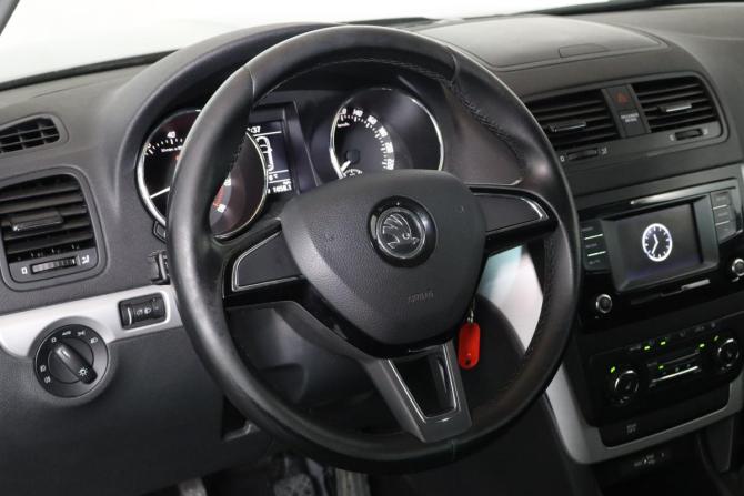 Skoda Yeti I Рестайлинг с пробегом 2016 года, цена 1 249 000 рублей, 111000 км, внедорожник, Автокод Объявления