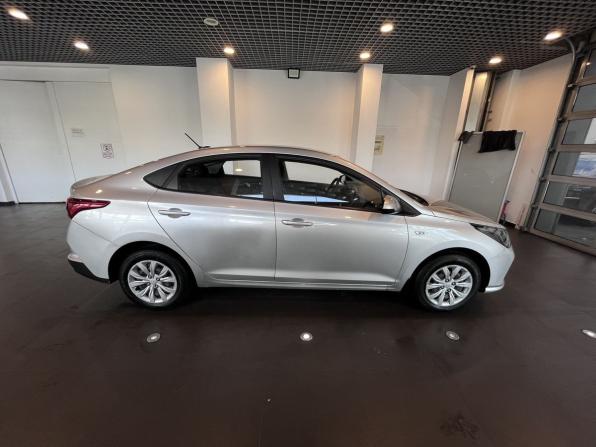 Hyundai Solaris II Рестайлинг с пробегом 2021 года, цена 1 533 000 рублей, 135001 км, седан, Автокод Объявления