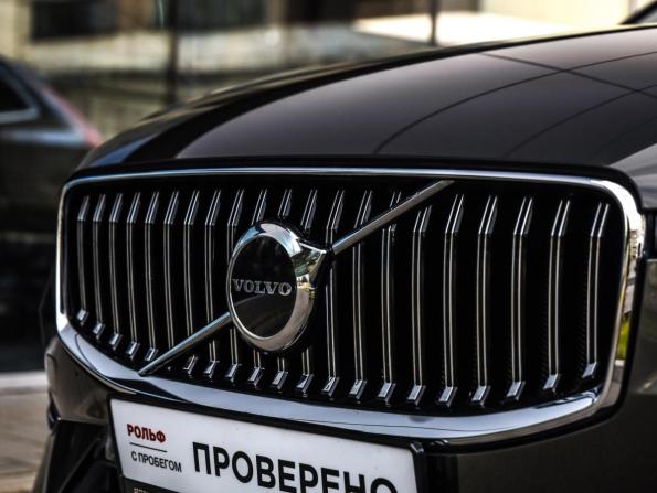 Volvo XC60 II Рестайлинг с пробегом 2021 года, цена 4 599 000 рублей, 55114 км, внедорожник, Автокод Объявления