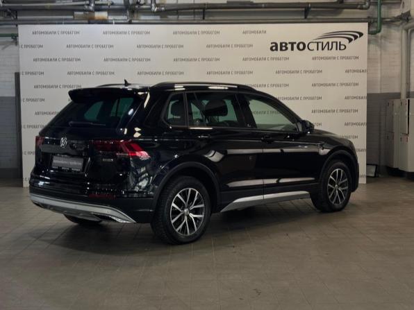 Volkswagen Tiguan II с пробегом 2019 года, цена 2 399 000 рублей, 150000 км, внедорожник, Автокод Объявления