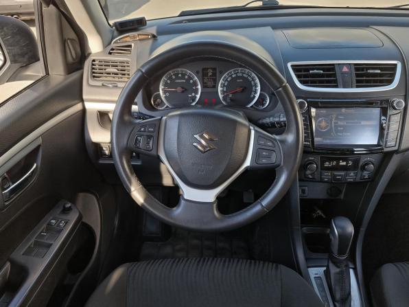 Suzuki Swift IV с пробегом 2012 года, цена 999 000 рублей, 73859 км, хэтчбек, Автокод Объявления