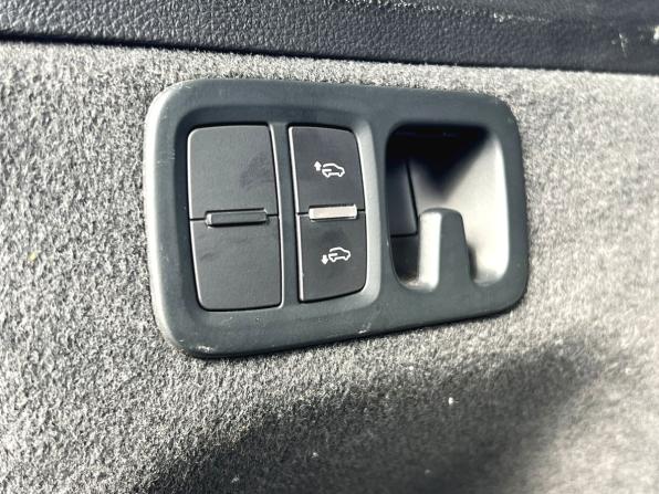 Audi Q7 II (4M) с пробегом 2015 года, цена 3 620 000 рублей, 190618 км, внедорожник, Автокод Объявления