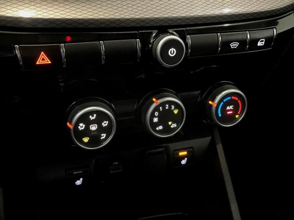 Lada (ВАЗ) Vesta I Рестайлинг (NG) с пробегом 2024 года, цена 1 399 000 рублей, 62571 км, универсал, Автокод Объявления