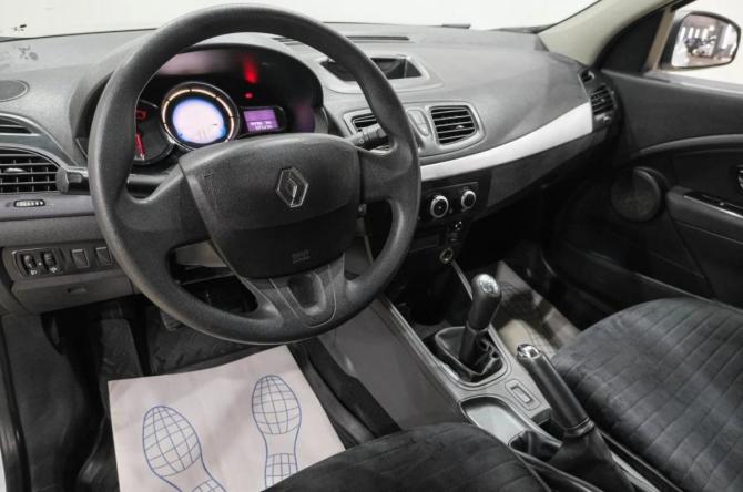 Renault Megane III Рестайлинг с пробегом 2013 года, цена 599 000 рублей, 194000 км, хэтчбек, Автокод Объявления