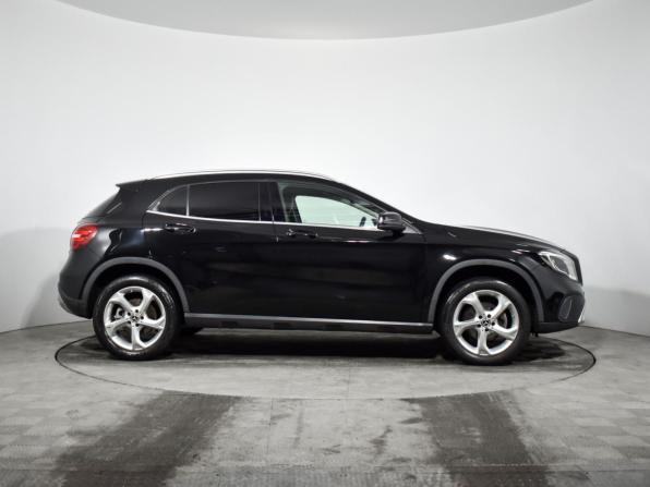 Mercedes-Benz GLA I (X156) Рестайлинг с пробегом 2018 года, цена 2 220 000 рублей, 84001 км, внедорожник, Автокод Объявления