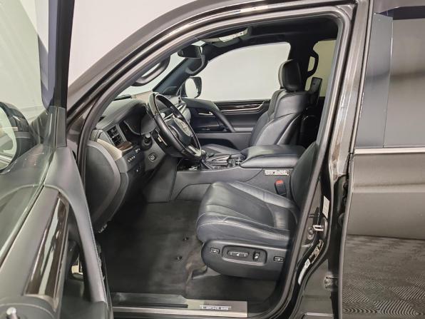 Lexus LX III Рестайлинг 2 с пробегом 2021 года, цена 9 599 000 рублей, 151495 км, внедорожник, Автокод Объявления