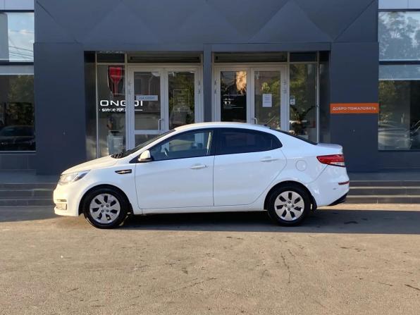 Kia Rio III Рестайлинг с пробегом 2016 года, цена 1 085 000 рублей, 91000 км, седан, Автокод Объявления