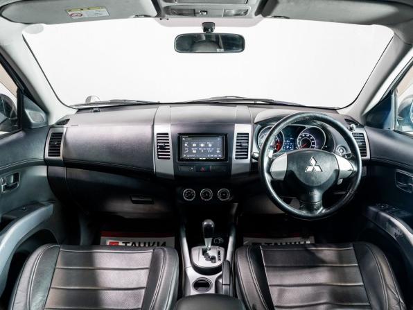 Mitsubishi Outlander II Рестайлинг с пробегом 2010 года, цена 1 100 000 рублей, 234938 км, внедорожник, Автокод Объявления