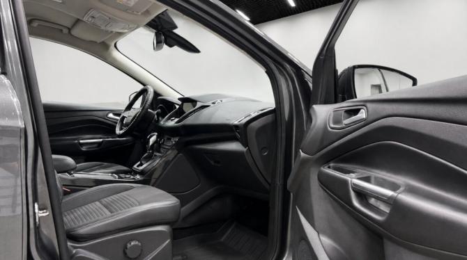 Ford Kuga II Рестайлинг с пробегом 2019 года, цена 1 689 000 рублей, 97778 км, внедорожник, Автокод Объявления