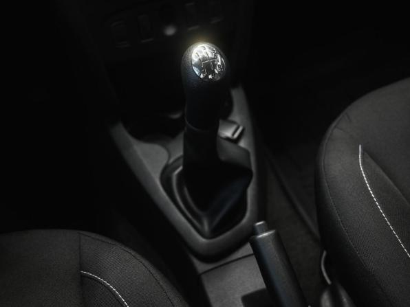 Renault Logan II Рестайлинг с пробегом 2019 года, цена 1 199 000 рублей, 49000 км, седан, Автокод Объявления