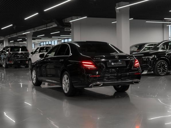 Mercedes-Benz E-Класс V (W213 S213 C238) с пробегом 2017 года, цена 3 400 000 рублей, 82313 км, седан, Автокод Объявления