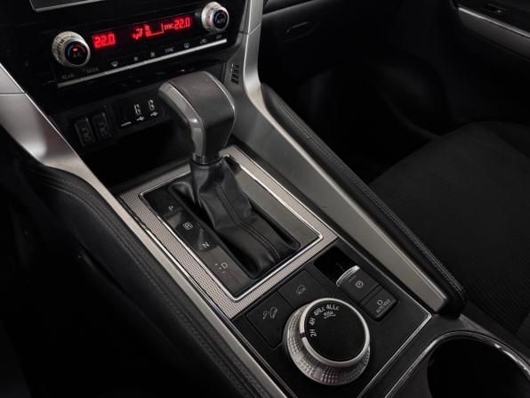 Mitsubishi Pajero Sport III Рестайлинг с пробегом 2021 года, цена 1 850 000 рублей, 322000 км, внедорожник, Автокод Объявления