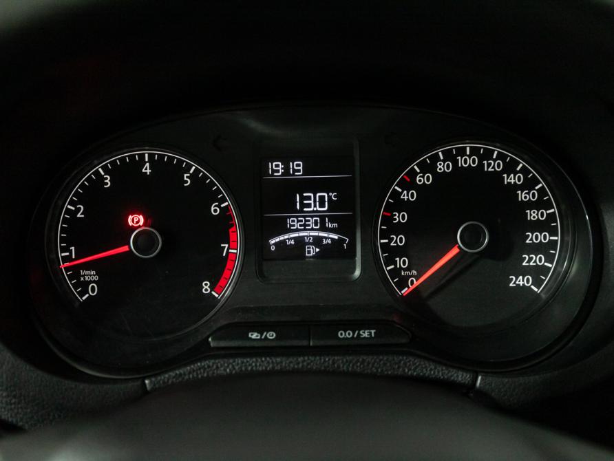 Volkswagen Polo V Рестайлинг Санкт-Петербург  - изображение 12