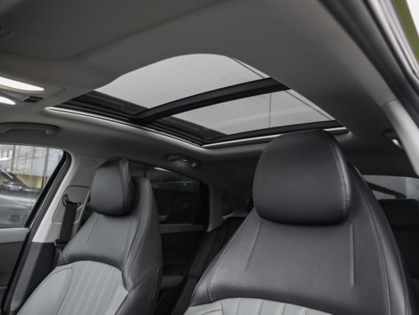 Changan Lamore с пробегом 2024 года, цена 2 050 000 рублей, 12853 км, седан, Автокод Объявления