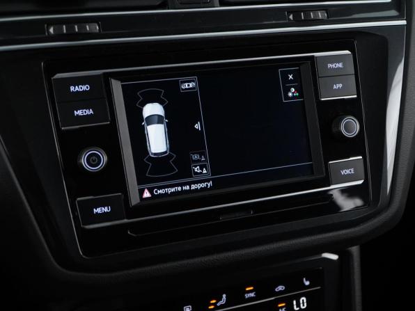 Volkswagen Tiguan II Рестайлинг с пробегом 2022 года, цена 2 649 444 рубля, 87482 км, внедорожник, Автокод Объявления