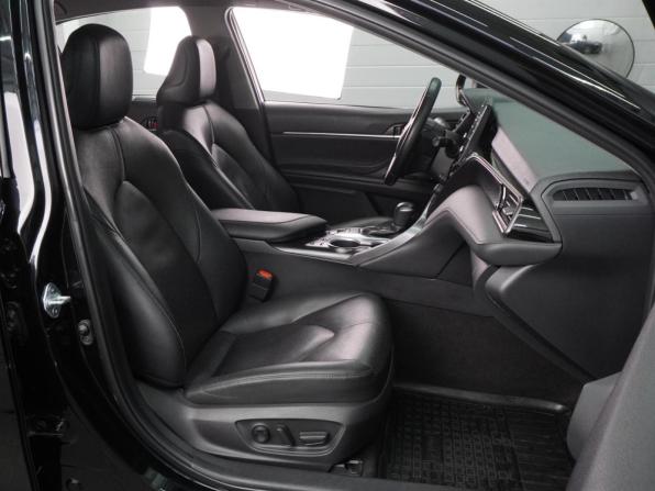 Toyota Camry VIII (XV70) Рестайлинг с пробегом 2022 года, цена 3 420 000 рублей, 130894 км, седан, Автокод Объявления