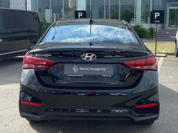 Hyundai Solaris II с пробегом 2018 года, цена 895 000 рублей, 161000 км, седан, Автокод Объявления