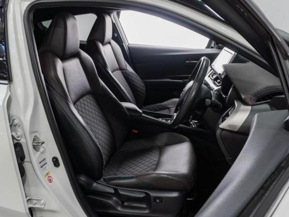 Toyota C-HR I с пробегом 2018 года, цена 2 140 000 рублей, 79191 км, внедорожник, Автокод Объявления