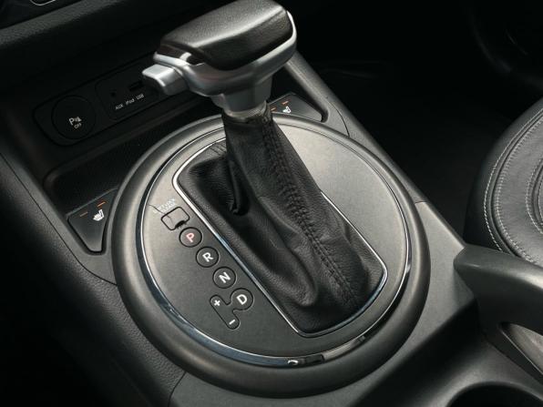 Kia Sportage III с пробегом 2012 года, цена 1 030 000 рублей, 278109 км, внедорожник, Автокод Объявления