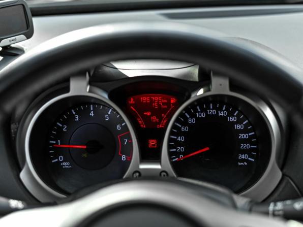 Nissan Juke I с пробегом 2013 года, цена 920 000 рублей, 196662 км, внедорожник, Автокод Объявления