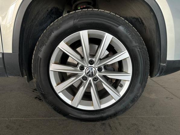 Volkswagen Tiguan I Рестайлинг с пробегом 2014 года, цена 1 360 000 рублей, 152300 км, внедорожник, Автокод Объявления