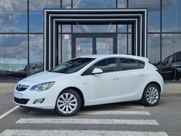 Opel Astra J с пробегом 2012 года, цена 520 000 рублей, 160500 км, хэтчбек, Автокод Объявления