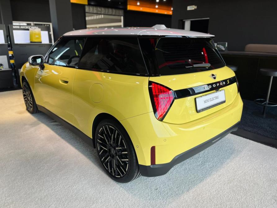 Mini Hatch IV (F65/F66/J01) Краснодар  - изображение 7