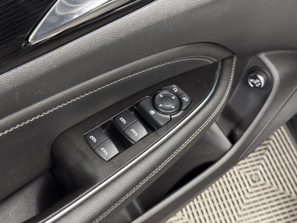Opel Insignia II с пробегом 2018 года, цена 1 688 000 рублей, 136370 км, универсал, Автокод Объявления