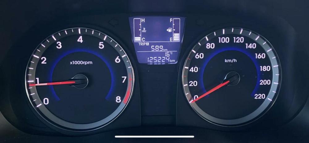 Hyundai Solaris I Рестайлинг Тверь  - изображение 10