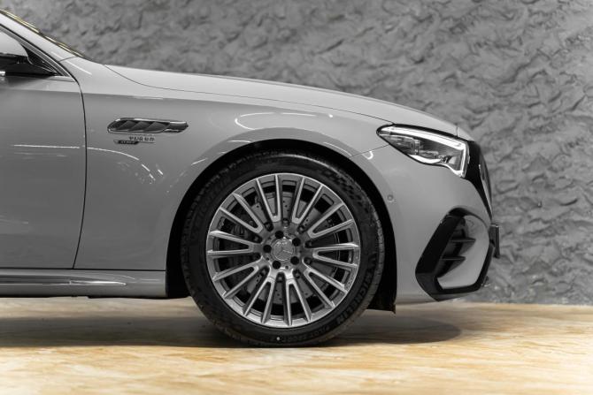 Новый Mercedes-Benz E-Класс AMG VI (W214) 2025 года, цена 15 490 000 рублей, седан, Автокод Объявления