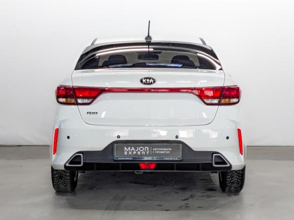 Kia Rio IV Рестайлинг с пробегом 2021 года, цена 1 515 000 рублей, 118948 км, седан, Автокод Объявления