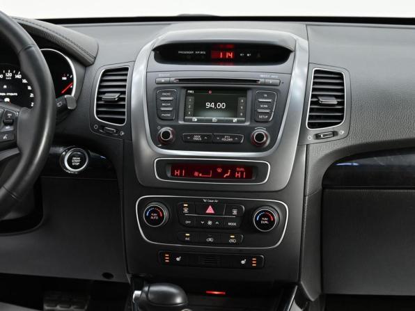 Kia Sorento II Рестайлинг с пробегом 2016 года, цена 1 219 000 рублей, 109917 км, внедорожник, Автокод Объявления