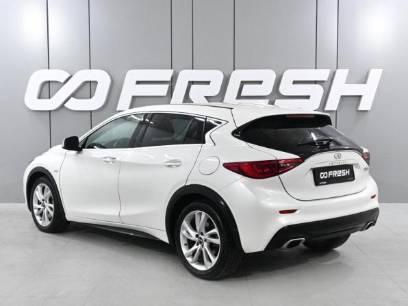Infiniti QX30 с пробегом 2016 года, цена 1 690 000 рублей, 159943 км, внедорожник, Автокод Объявления