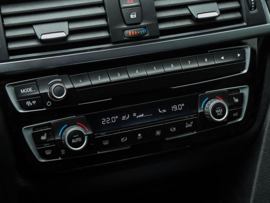 BMW 3 серии VI (F3x) Рестайлинг Санкт-Петербург  - изображение 16