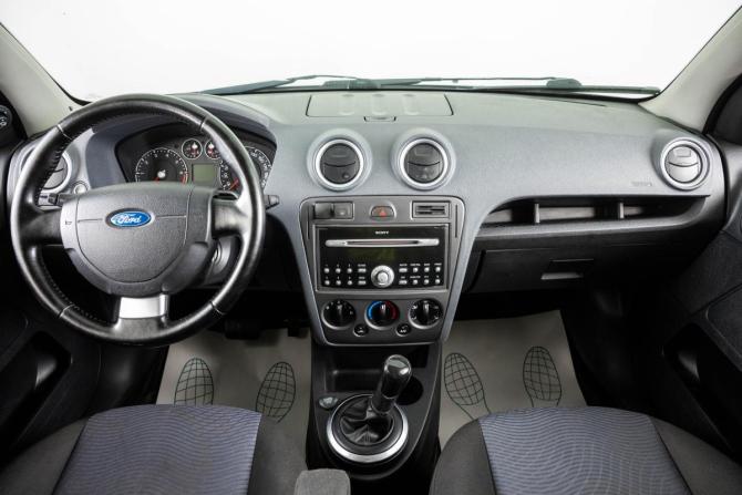 Ford Fusion I Рестайлинг с пробегом 2007 года, цена 499 000 рублей, 201000 км, хэтчбек, Автокод Объявления