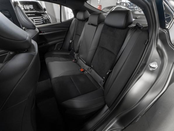 Toyota Camry IX (XV80) China Market с пробегом 2026 года, цена 4 650 000 рублей, 27 км, седан, Автокод Объявления