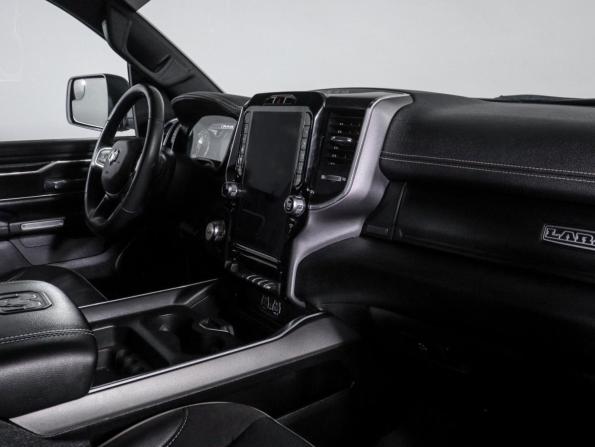 Ram 1500 V с пробегом 2023 года, цена 7 300 000 рублей, 62680 км, offers.body_type.unknown, Автокод Объявления