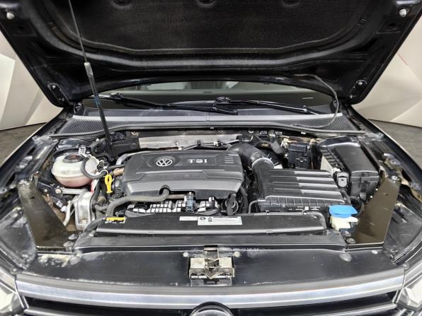 Volkswagen Passat B8 с пробегом 2018 года, цена 2 375 000 рублей, 175453 км, универсал, Автокод Объявления