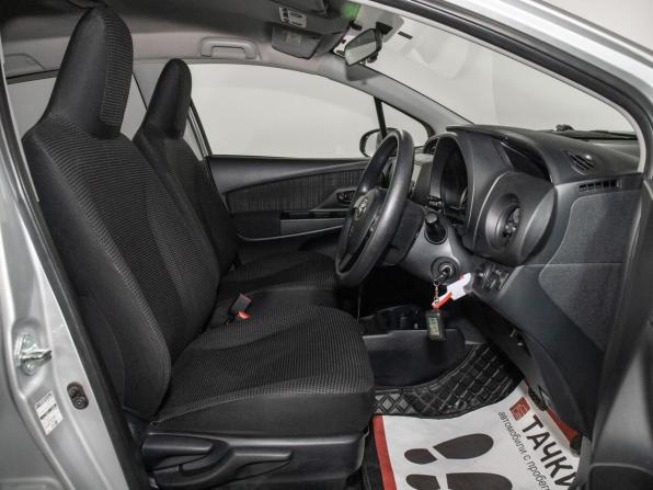 Toyota Vitz III (XP130) Рестайлинг 2 с пробегом 2019 года, цена 1 030 500 рублей, 80724 км, хэтчбек, Автокод Объявления