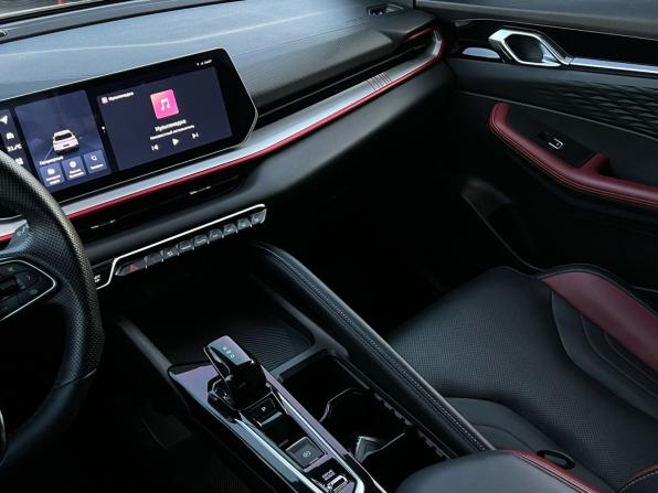Geely Coolray I Рестайлинг с пробегом 2024 года, цена 2 199 000 рублей, 23629 км, внедорожник, Автокод Объявления