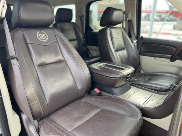 Cadillac Escalade III с пробегом 2011 года, цена 2 195 000 рублей, 208452 км, внедорожник, Автокод Объявления