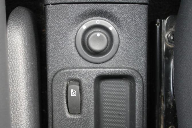 Renault Sandero I с пробегом 2012 года, цена 645 000 рублей, 99000 км, хэтчбек, Автокод Объявления