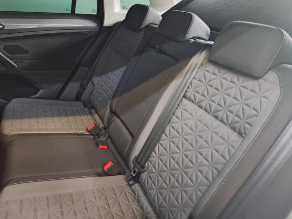 Volkswagen Tiguan II Рестайлинг с пробегом 2021 года, цена 3 190 000 рублей, 29763 км, внедорожник, Автокод Объявления