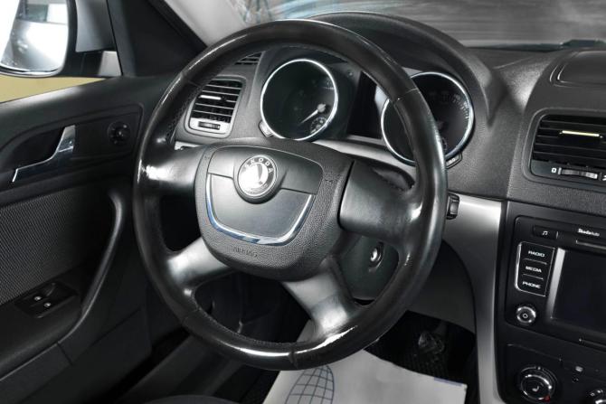 Skoda Yeti I с пробегом 2012 года, цена 939 000 рублей, 222000 км, внедорожник, Автокод Объявления
